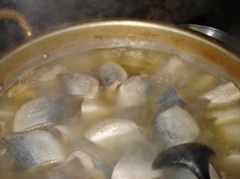 鯖の味噌煮の仕込み